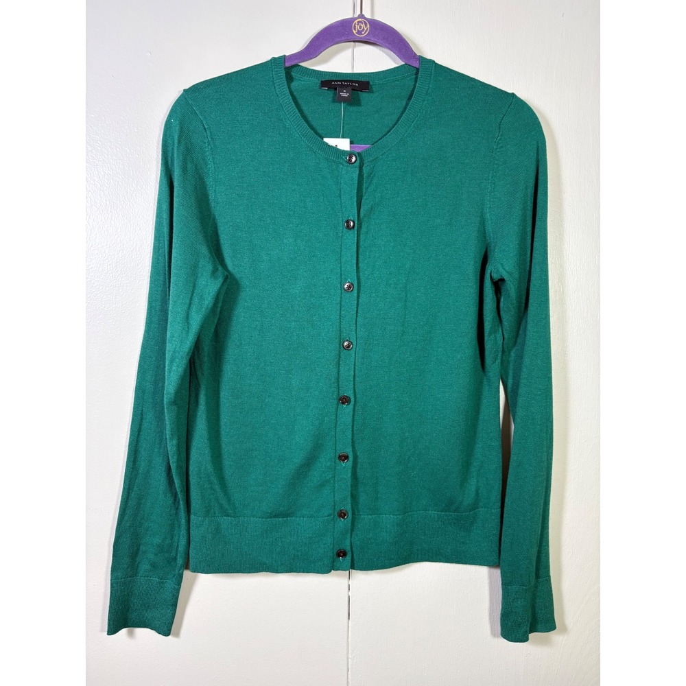 Ann Taylor Green Button Front Crew Neck Cardigan Sweater M Preppy Minimalist